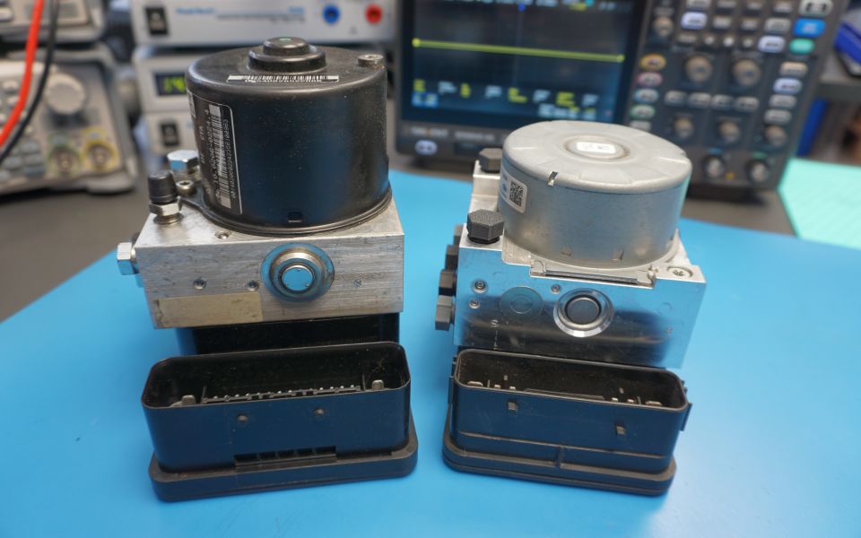 vergleich-ate-mk60-abs-und-ate-mk100-esp-reparatur abs-steuergeraete-reparatur-abs-mit-block